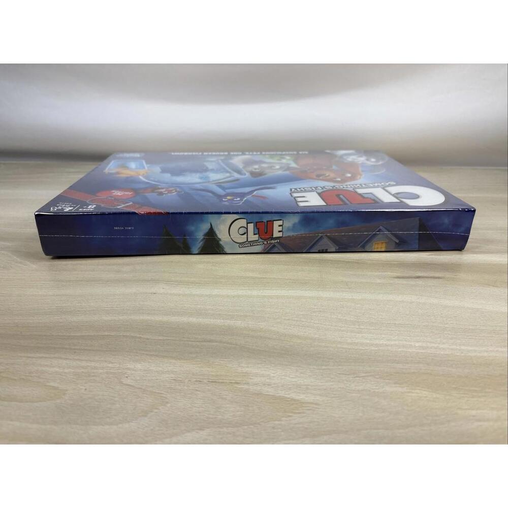 CLUE SOMETHINGS FISHY HASBRO BOARDGAME E9672 PET EDITION BRAND NEW SEALED!!! - Picture 3 of 6
